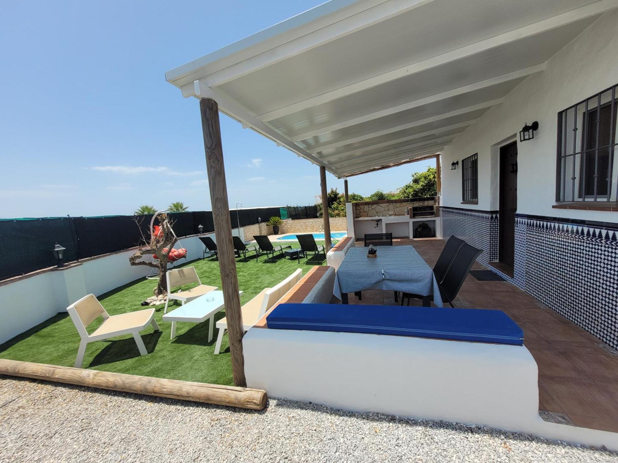 Con Piscina Y Barbacoa En 4 Personas Semesterbostad
